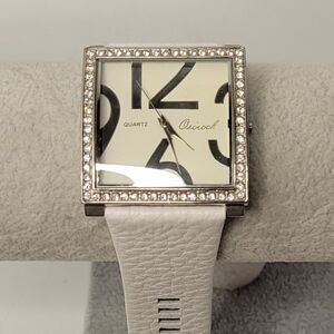 ▪︎Osirock Women's Watch